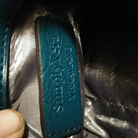 SIMPLY VERA Vera Wang Crossbody Purse Bag - Picture 4 of 8